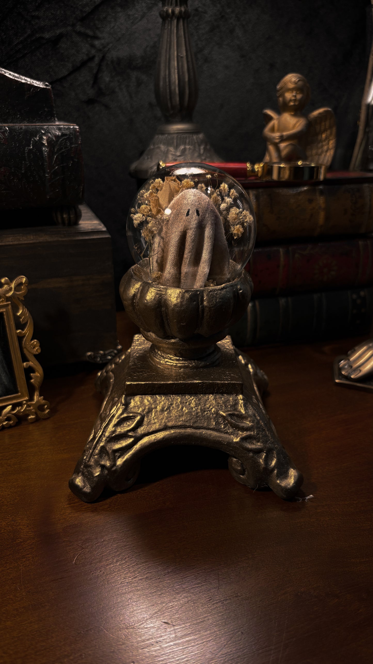 Ornate Mini Sheet Ghost Cloche