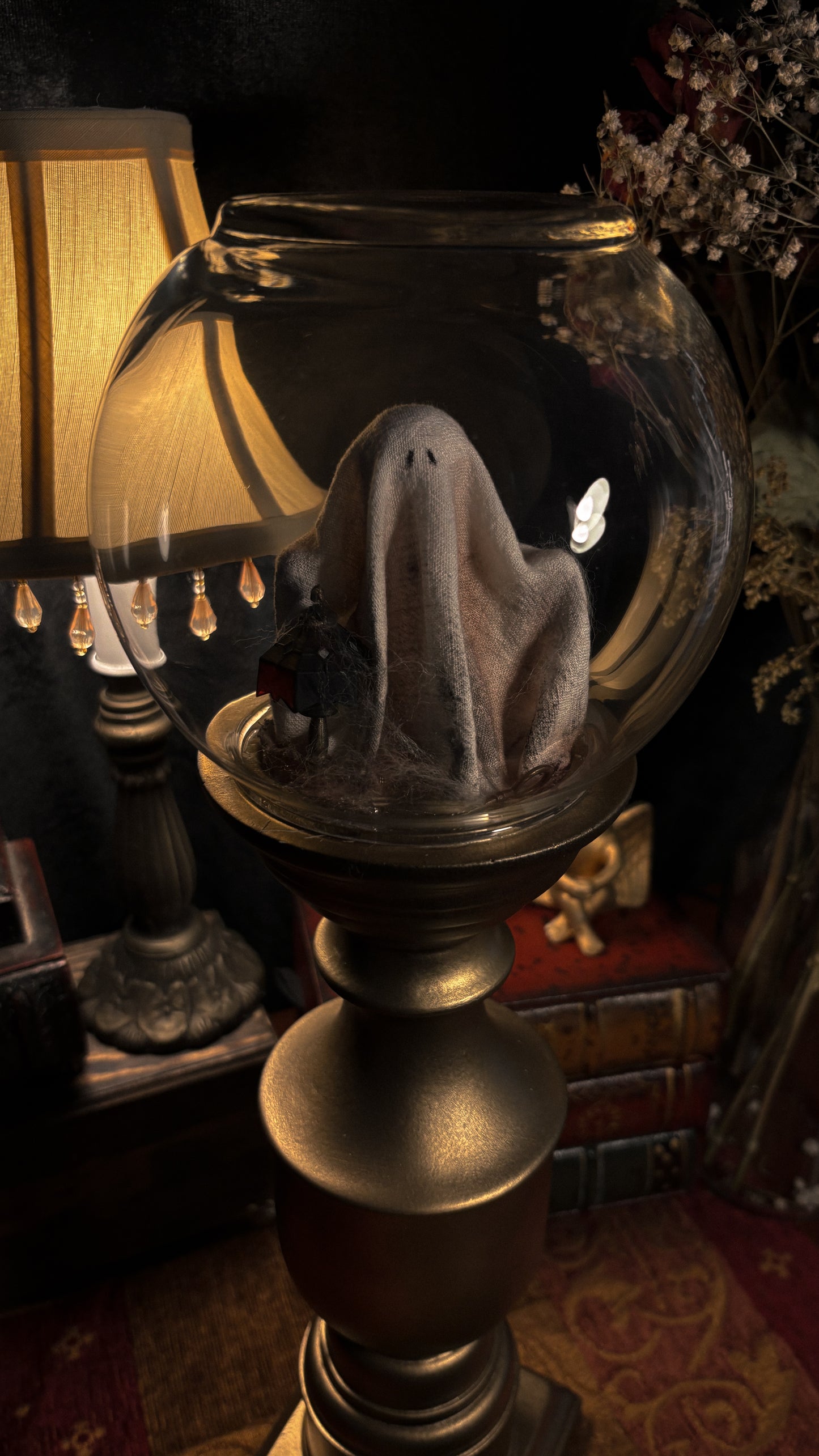 Large Sheet Ghost Cloche