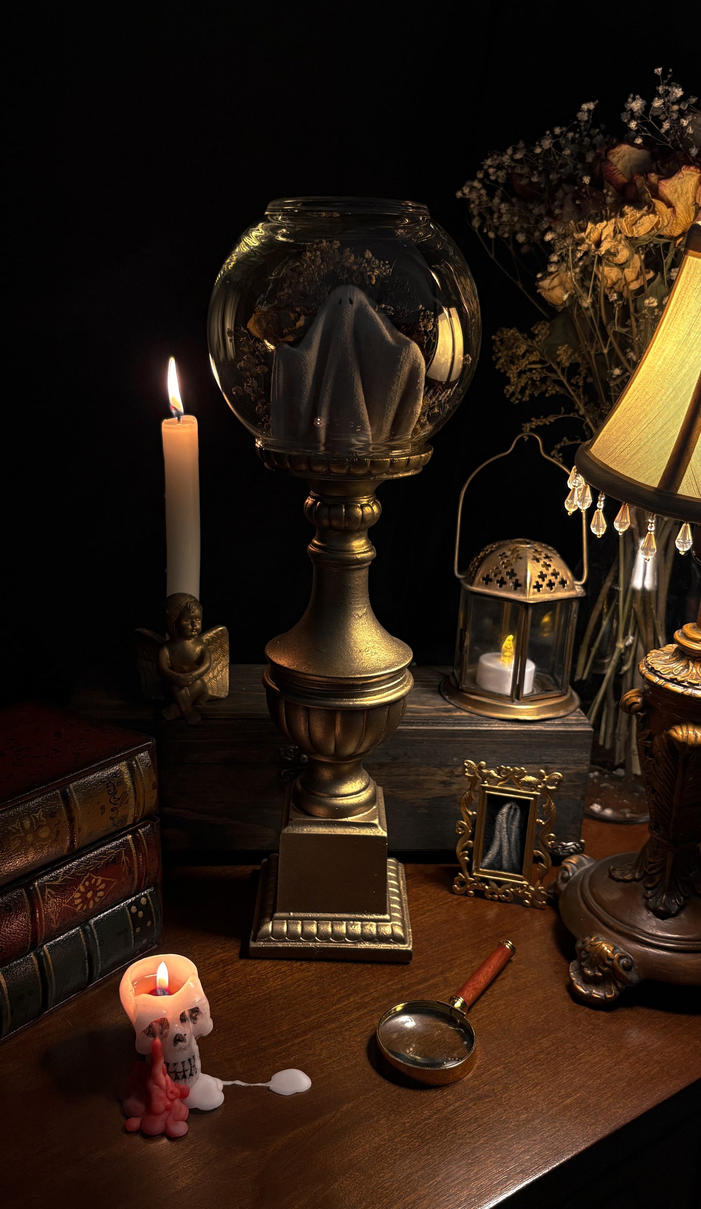 Large sheet ghost cloche